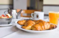 Hotel la Perla - breakfast