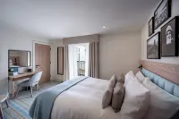 The Ship Hotel Hotels in 