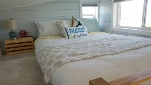 Beach themed Tiny-Home in serene city of Erda