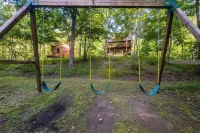 Creekside Cabin Retreat - Hot Tub, Fire Pit, Near Lost River WV