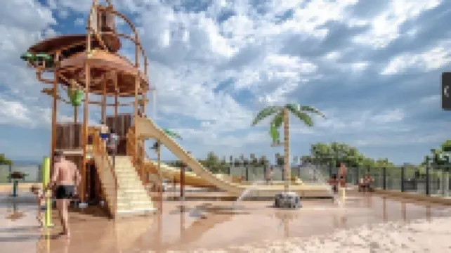 Mobil Home Accès Direct Plage Port et Village