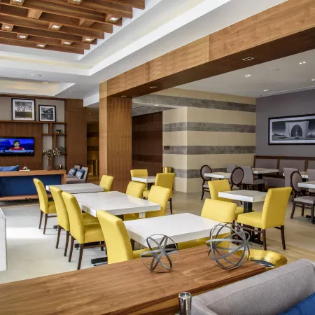 Hampton Inn by Hilton Piedras Negras
