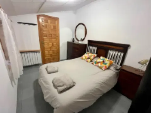 Enjoy a rural house with a wine cellar and a lot of leisure!