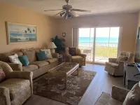 Family-friendly beachfront condo with pool and private lanai