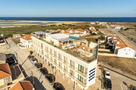 Amarello Hotel Praia Santo Andre, Tapestry Collection by Hilton