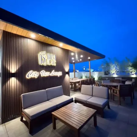Luxury Cocoon near Fields Avenue