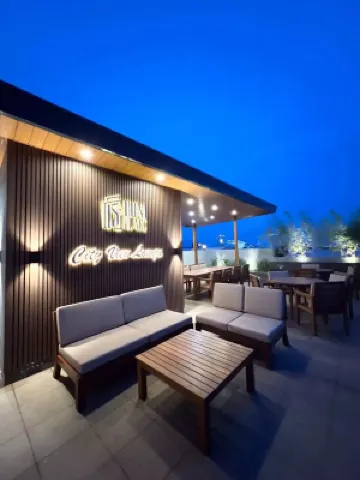 Luxury Cocoon near Fields Avenue