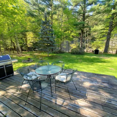 Entire Rustic Farmhouse minutes from Jay Peak Отели в г. Джей