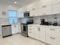 Recently renovated villa close to the beach Hotels in Jennings