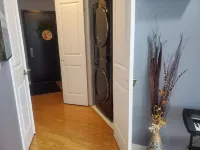 Lovely 1 bedroom Condo Downtown Mississauga Square One