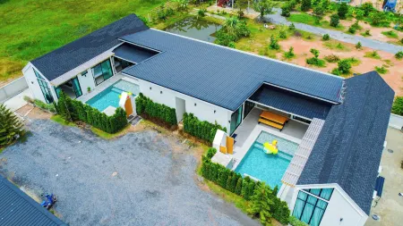 Villa Paramount 1 Отели рядом с достопримечательностью «Wat Chang»