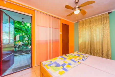 Apartments Lilic 5 / floor apartment