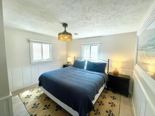 3Br Cottage on SE Lake Leelanau with Private Beach, Marina and Playground!