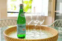 Little Palm- Tropical Escape Hotel a Manoora