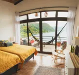 Marvelous brand new, lakefront 2-bedroom house with WiFi in Santa Cruz la Laguna Hotels in Santa Cruz La Laguna