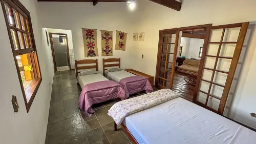 Beautiful Country Houses.Access to the dam via the property,Heated swimming pool