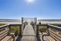 Villa A2, Beach front, ground level!