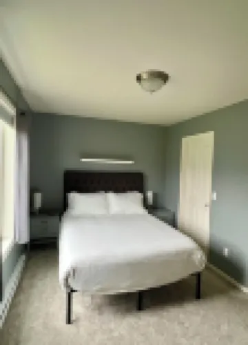 Home Near Mendenhall Glacier, Hot Tub, Free Parking