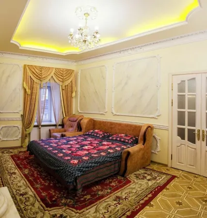 Exclusive 3 room VIP apartment next to Opera Building in the heart of Odessa Отели рядом с достопримечательностью «Спасо-Преображенский кафедральный собор»
