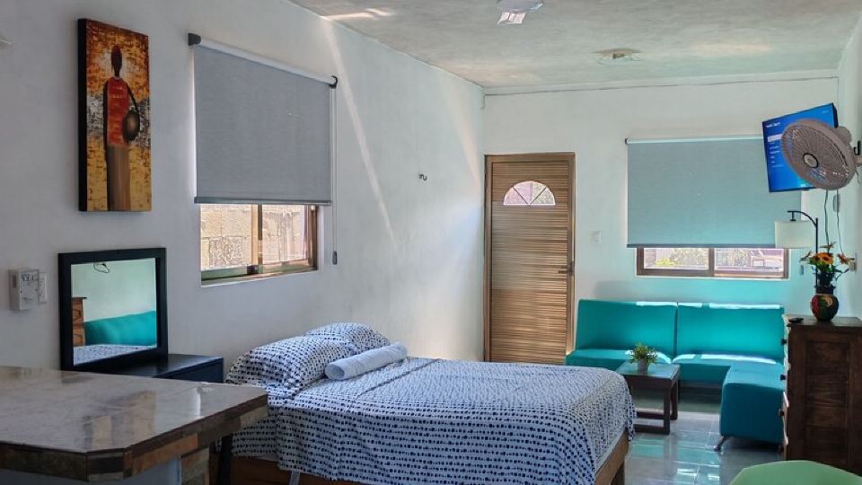 Fully equipped apartment in Puerto Progreso, 5 blocks from the beach.