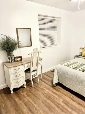 Charming 1-Bedroom Apartment in Pikeville with AC, WiFi, Work Desk Hotels near The Garfield House