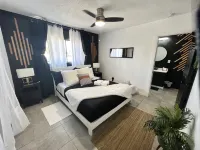 "ALEXA BOOK VACATION HOME" Hotels in Lynwood