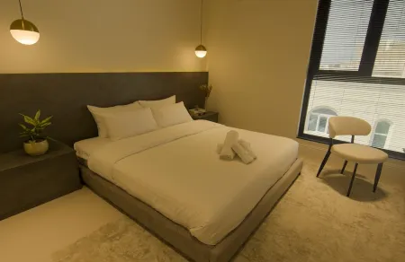 Modern Luxurious 1BR, Penthouse BLISS Отели в г. Эс-Сиб