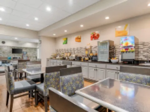 Quality Inn & Suites Union City - Atlanta South Hotels in Union City