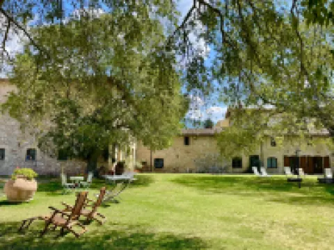 Elegant Farmhouse Retreat in Poreta, Italy