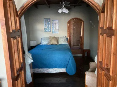 Tres Corazones Beach House With a Heart Hotel a 