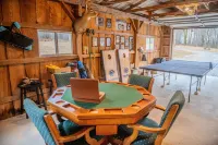 Cozy 4-bedroom cabin in Coudersport with View, Games, Fire Pit & Screen Porch