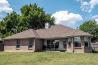 Cozy 3 bedroom Home