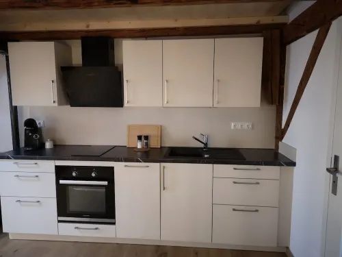 New, cozy vacation apartment. Only 2 km walk to the beautiful Ammersee. Hotels in Windach