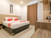 Grand Senggigi Hotel