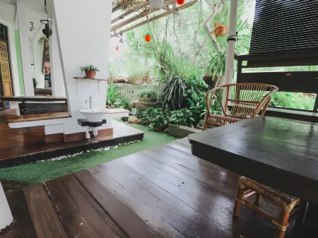 Vince Villa Отели рядом с достопримечательностью «Mengkuang Dam»