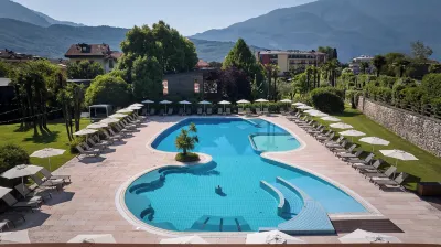 Astoria Resort Hotels near Associazione dei Testimoni di Geova