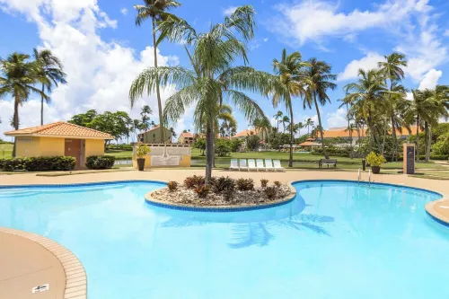 3-bedroom apartment in perfect Palmas del Mar with pool and beach access