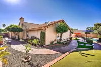 Elegant Peoria Home with Putting Green and Fire Pit - موقف سيارات