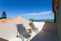 The Wonder House between the Sea and the Mountain Punta del Rey附近的飯店