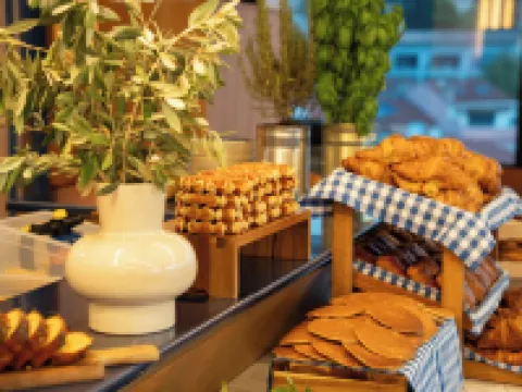 キャノピー バイ ヒルトン カンヌ カンヌのホテル