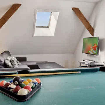 "Adine" - 13km from the Sea