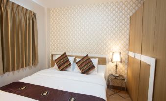 Orawan Suites