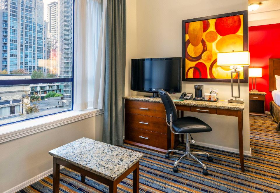 Quality Inn & Suites Downtown Vancouver 외관