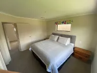 Fishermans Delight - Modern Comfort & Style – Walk to Town, Cafés & the Pub