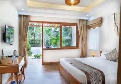 Khu Nghỉ Dưỡng Naomi Các khách sạn ở Hàm Ninh