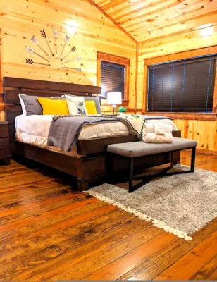 Stone Mountain Lodge Luxury 6-bedroom Cabin in Hochatown Sleeps 16 - 3-Star