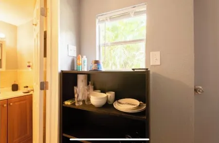 Cozy House in Wilton Manors Отели в г. Уилтон Манорс