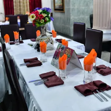 Choice Gate Hotel and Suites