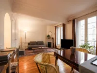 Apartment in Paris near Line 14 Metro