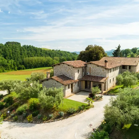 Mansion in Perugia with Pool & Sauna